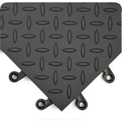 Wearwell 590 ErgoDeck Diamond-Plate General Purpose Mat, 18" x 18" - Black